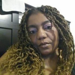 Meet your Posher, Lesley